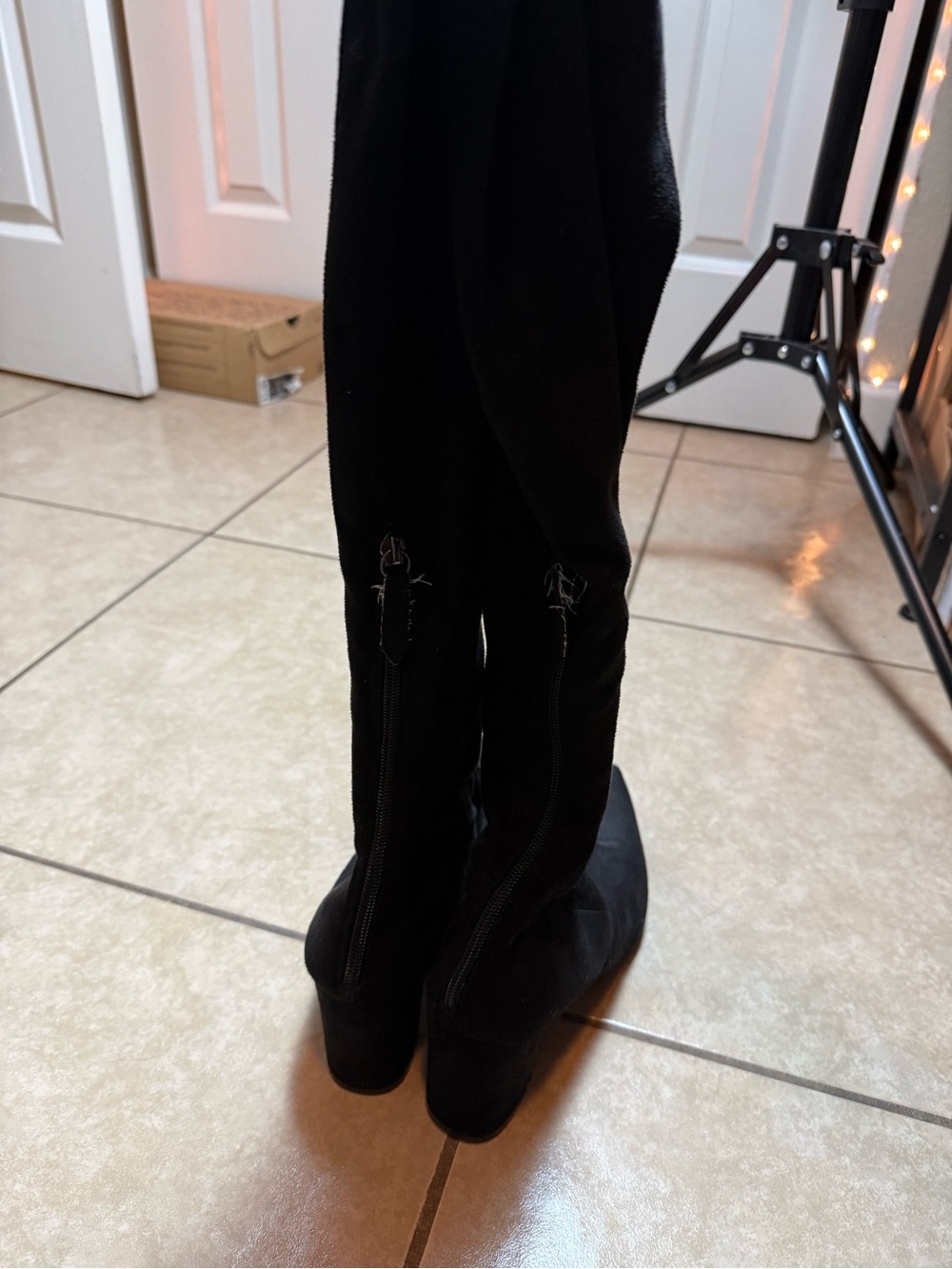 Women's Black Pointed Toe Knee Boot - Picture 4 of 6